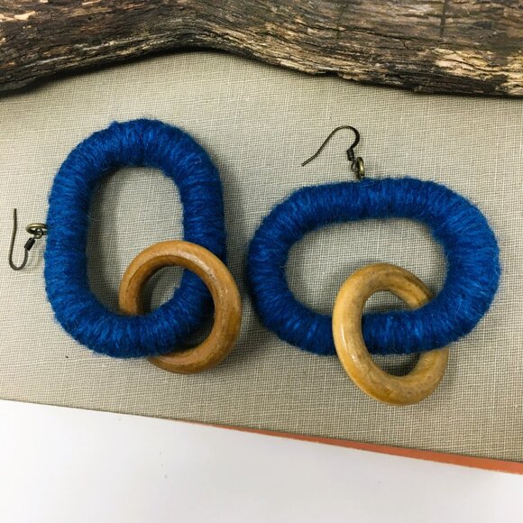Handmade Oval Ocean Blue Wool Wrapped Chunky Wood Dangle Chain Earrings - Picture 2 of 11